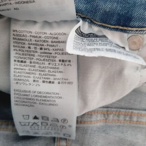 LEVI'S 721 High Rise Skinny Light Blue Wash Jeans Sz 26 - Picture 12 of 13